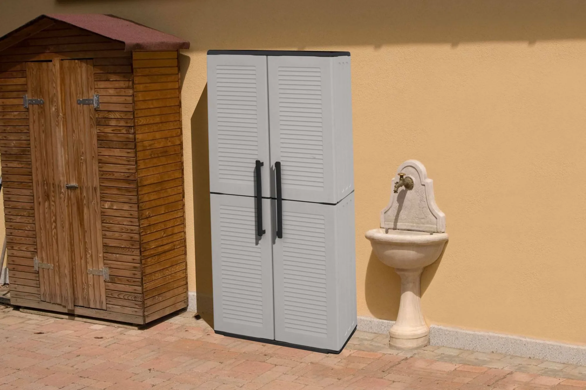 Armadio da esterno Arabel, Grigio e Nero, Finitura righe<Dmora Best Sale