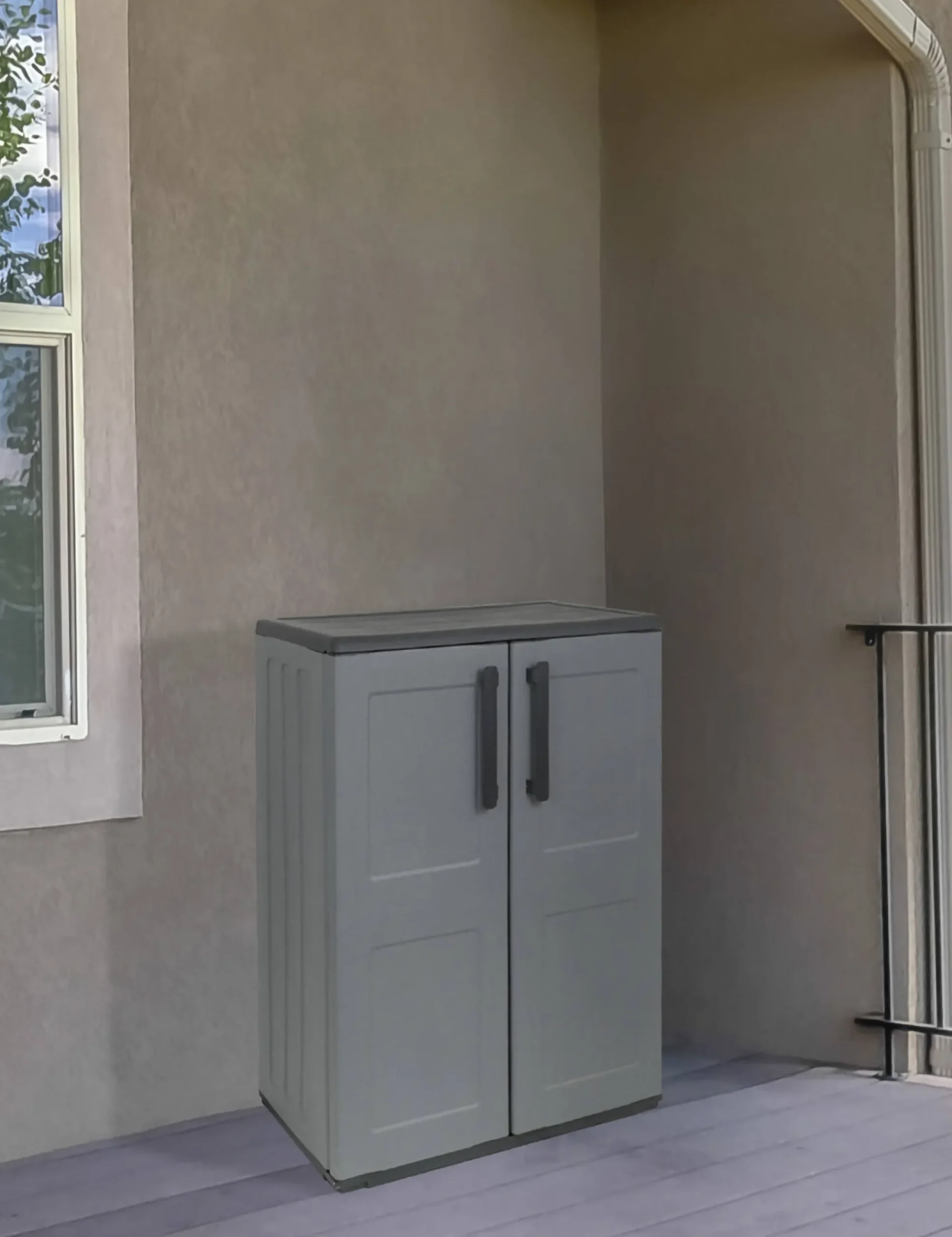 Armadio da esterno Arisa, 68x37h84 cm, Grigio e Nero Finitura quadri<Dmora Best