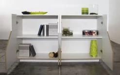 Credenza Dasllan, cm 159x43h86, Bianco lucido e Acero<Dmora Store