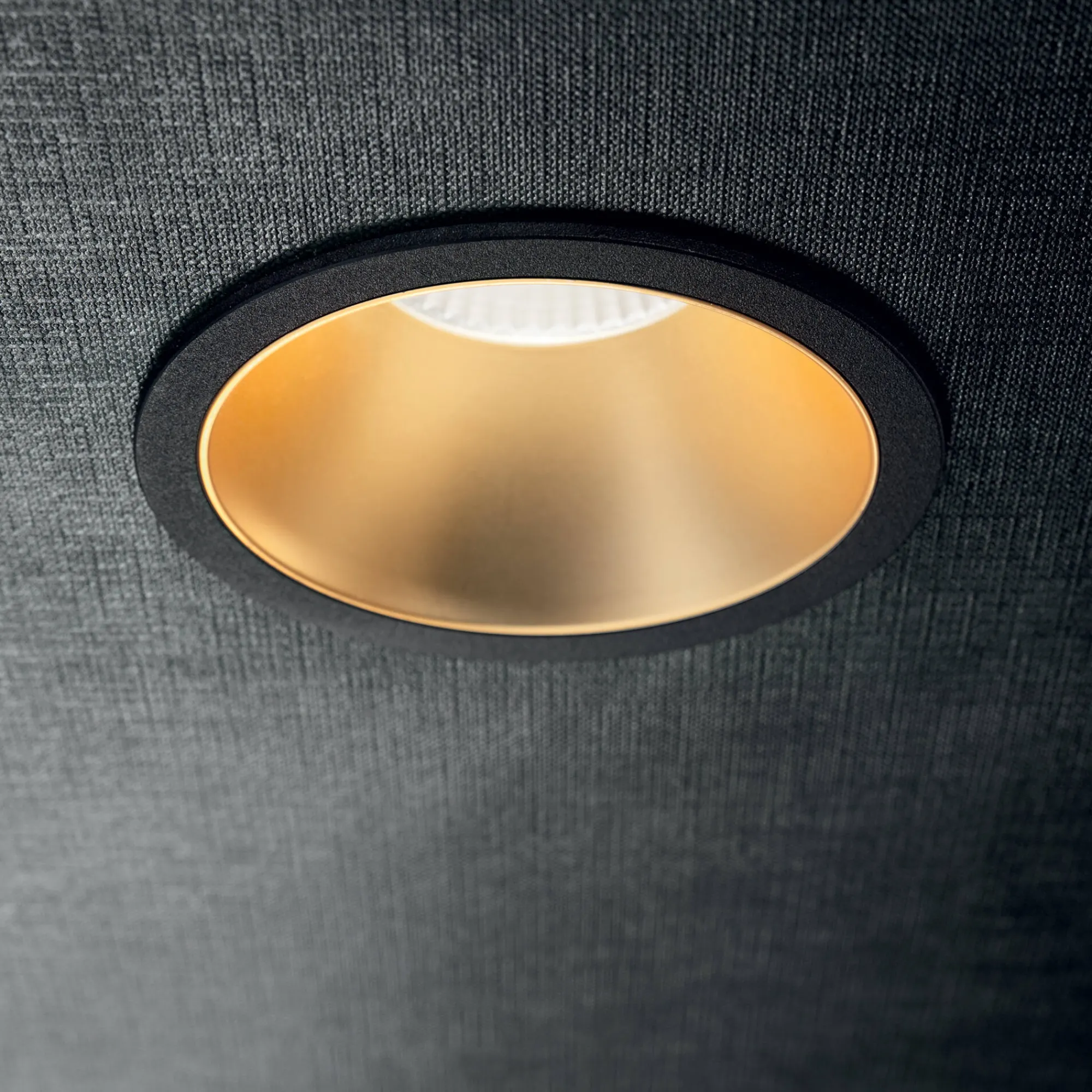 Ideal-Lux - Lampada da incasso GAME TRIM ROUND 11W 3000K BK GD, 9 x 9 x h8 cm, Nero e Oro<Dmora Discount