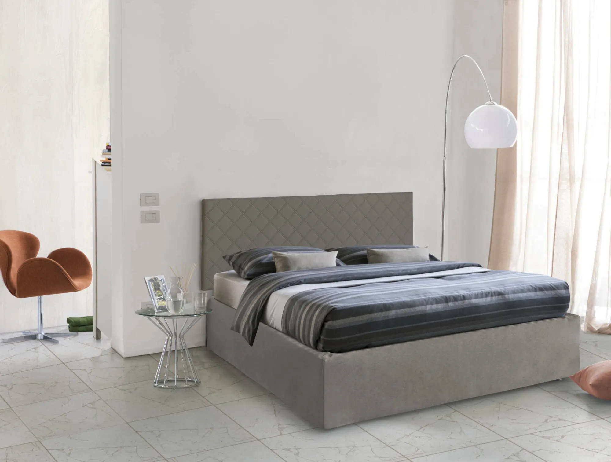 Letto matrimoniale Alfredo, adatta a materasso da Cm 160x190,<Dmora Sale