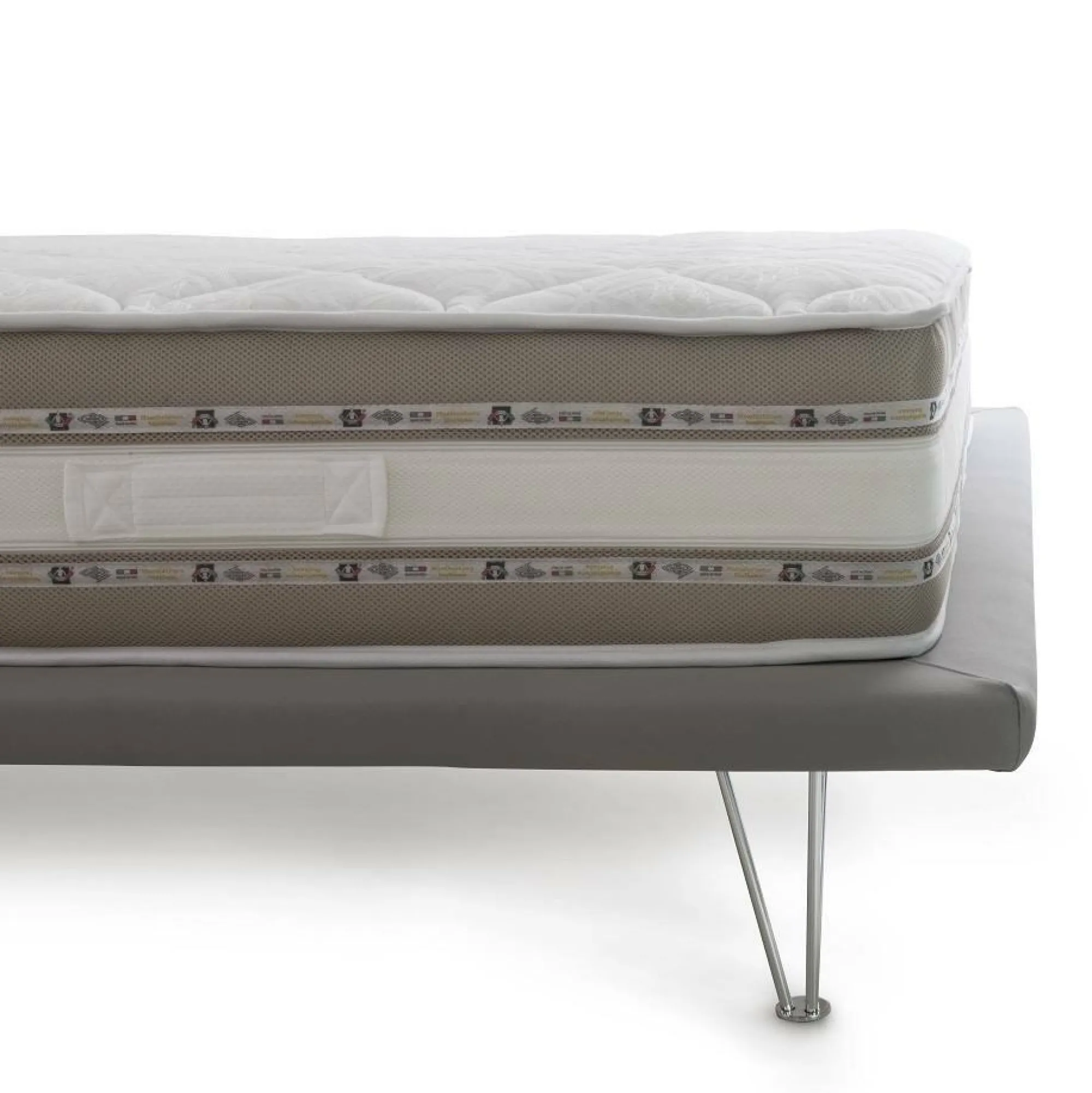 Materasso matrimoniale Amega, Anti acaro e Anallergico, Cm 140x200h27<Dmora Hot