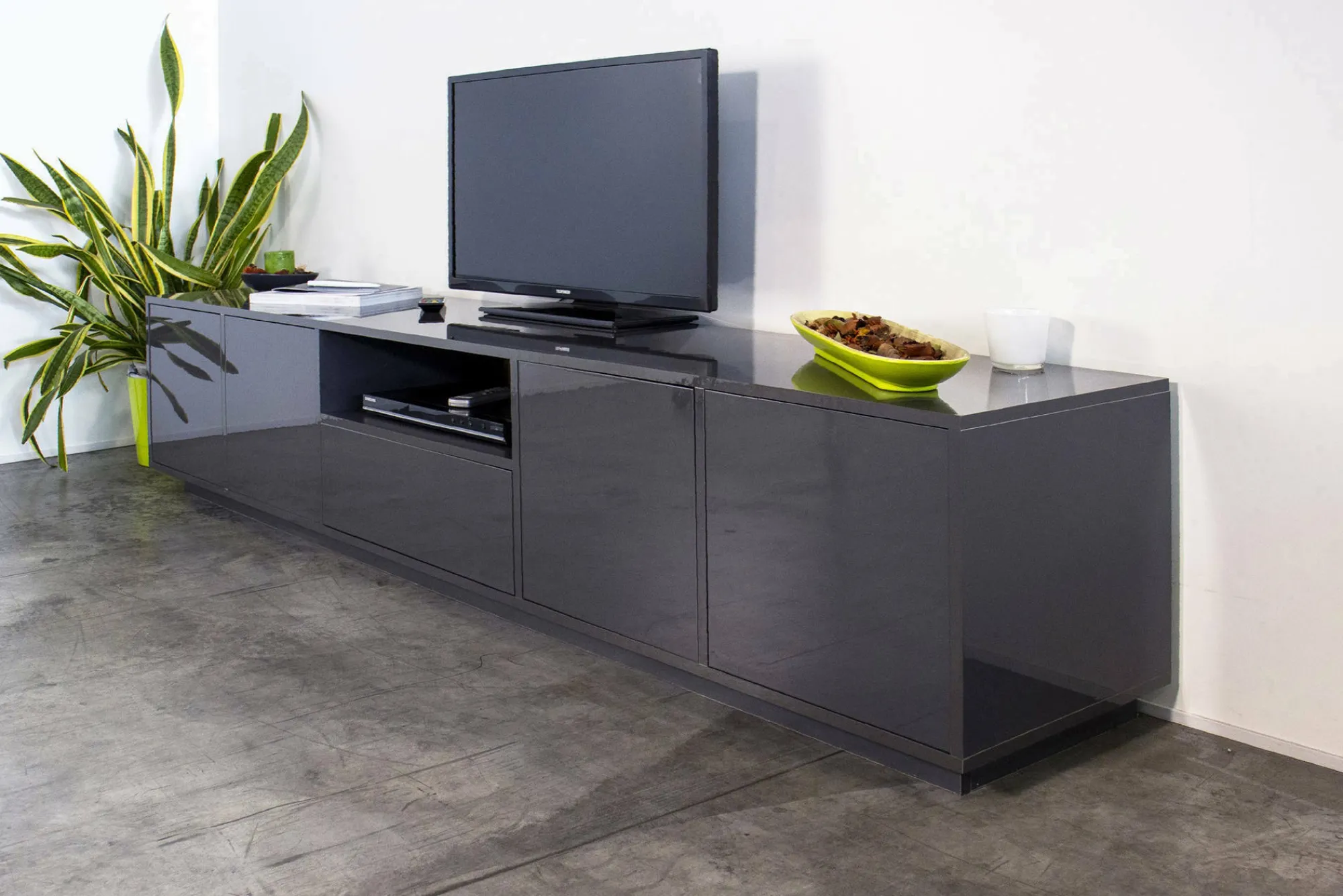Mobile porta TV Ajuly, cm 220x41h46,<Dmora Cheap