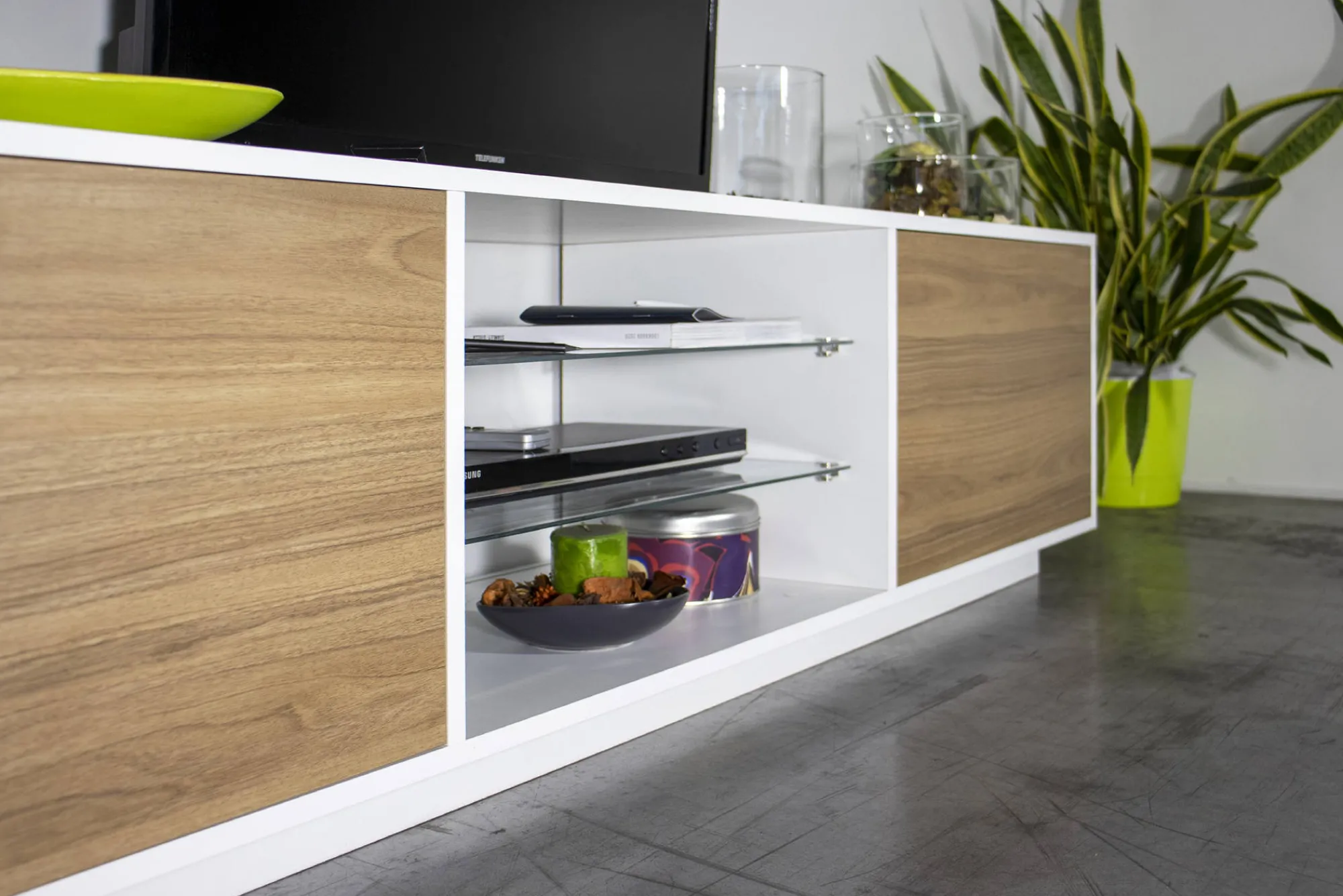Mobile porta TV Dlongon, cm 180x41h46, Bianco lucido e Noce<Dmora Best