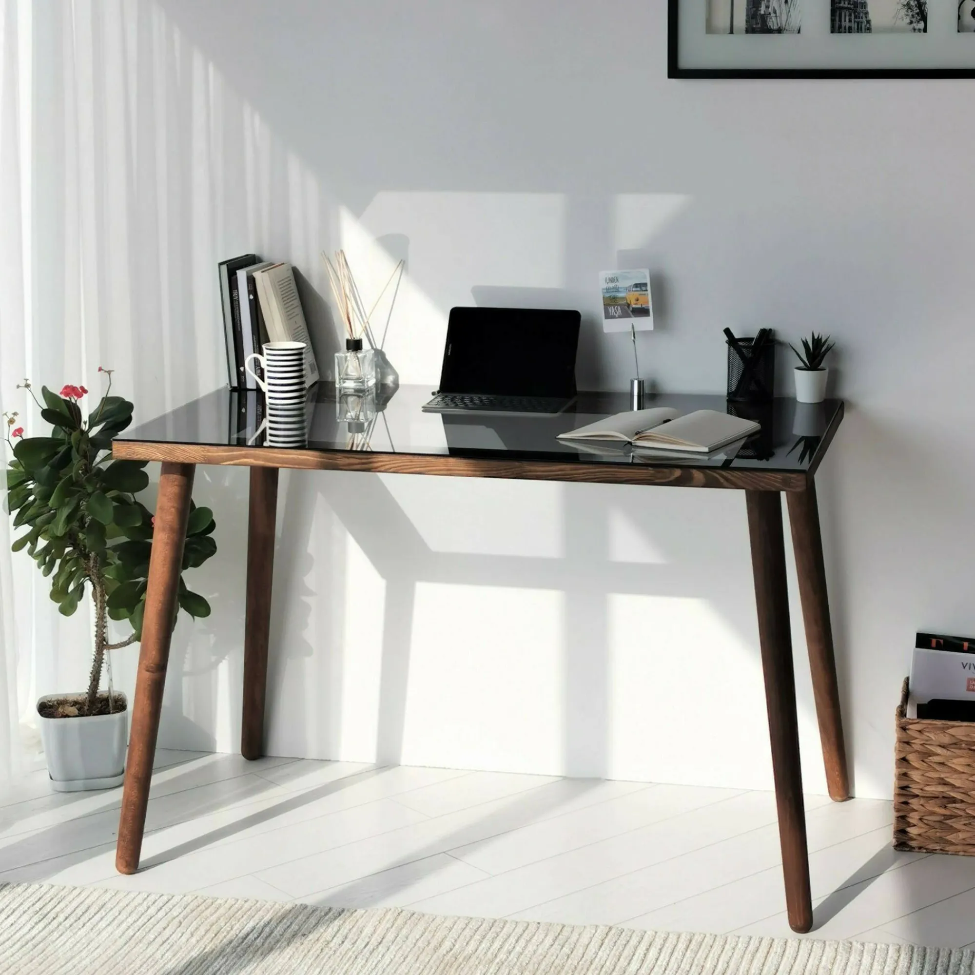 Scrivania Melita, 110x60h73 cm,<Dmora New