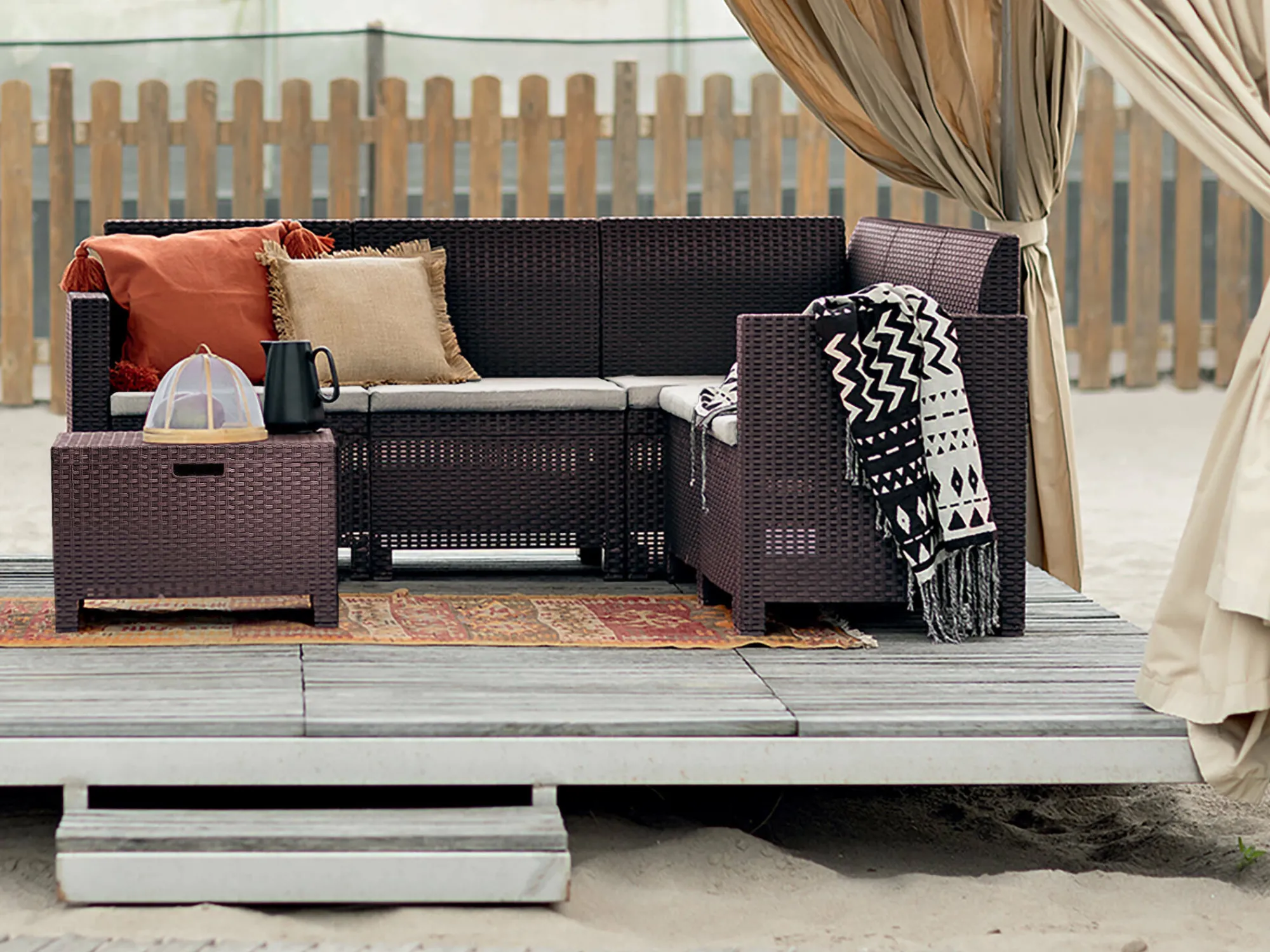 Set salotto da esterno Somnus, 100% Made in Italy,<Dmora Online