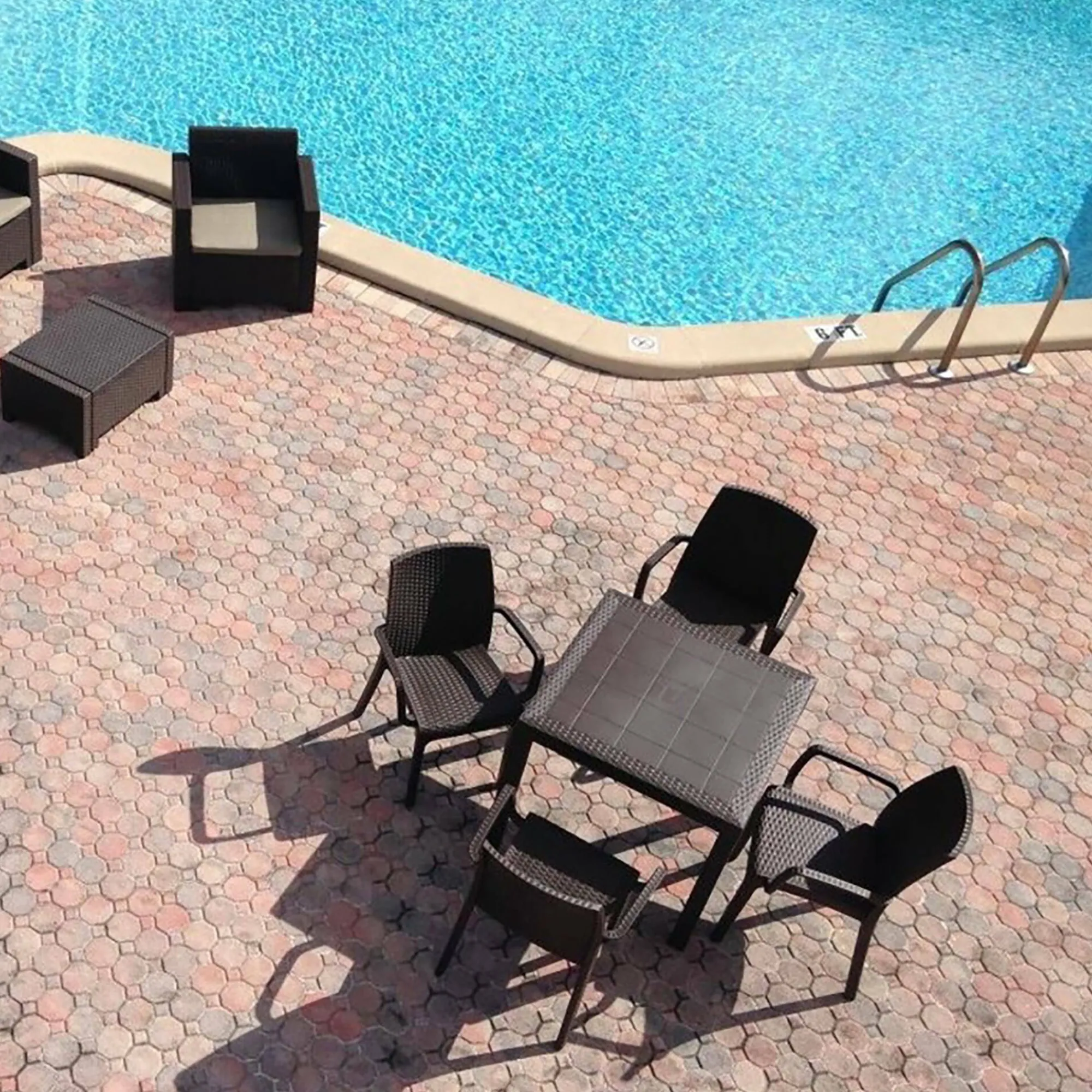Tavolo da esterno Acqua, 80x80h74 cm,<Dmora Outlet