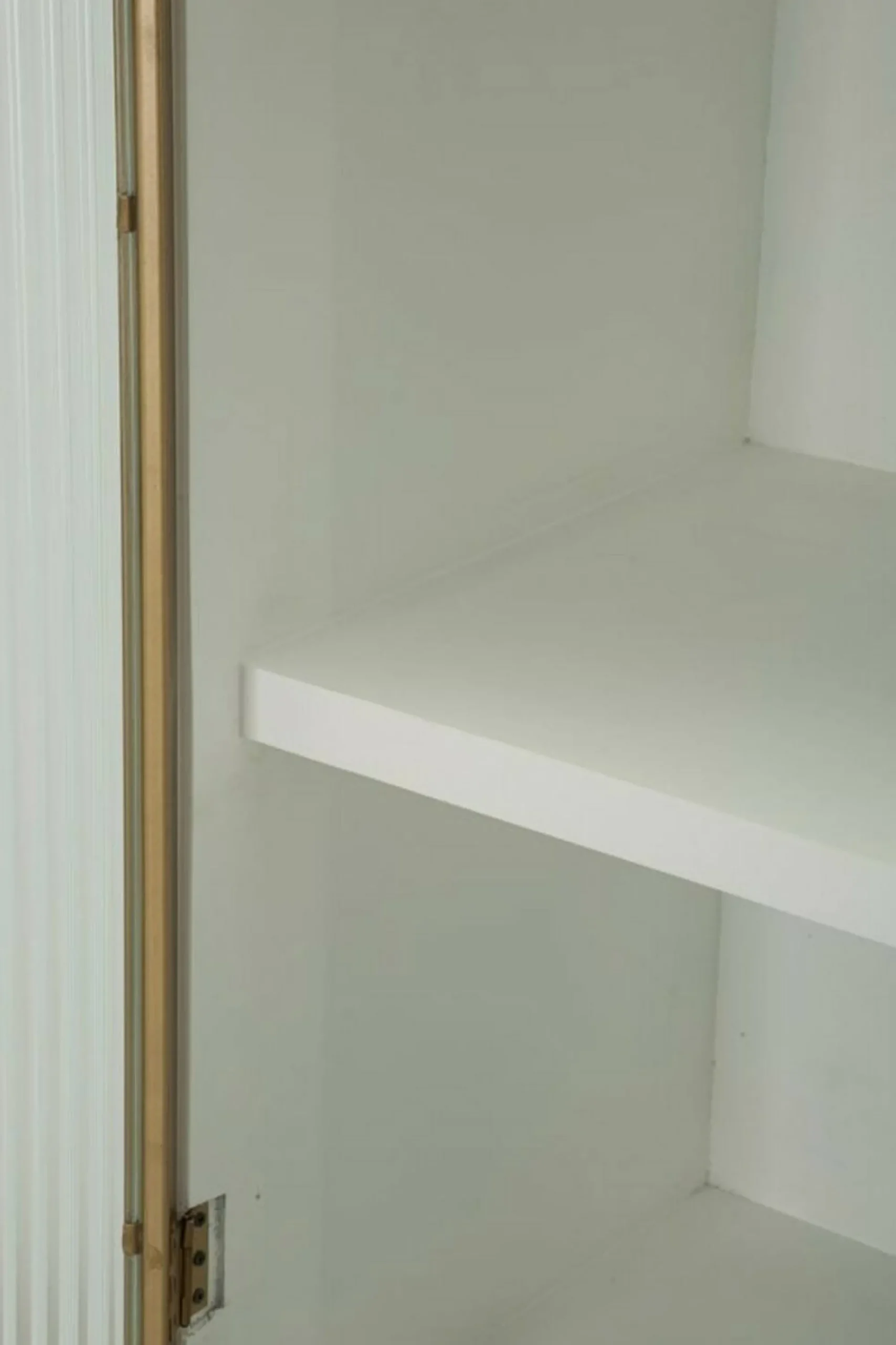 Vetrina Sable, 85x40 h160 cm, Bianco e Marrone<Dmora New